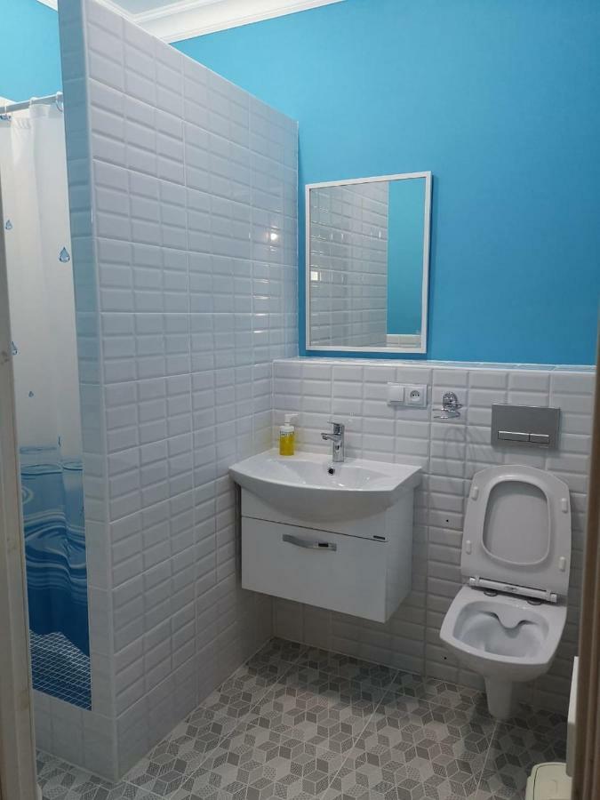 The Place Astana Hostel מראה חיצוני תמונה